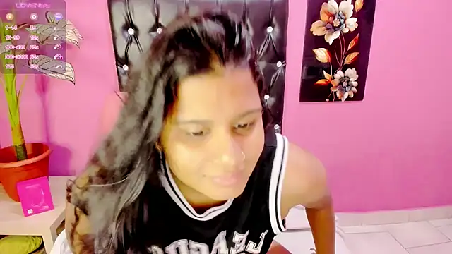 Chat XXX ao vivo de INDIANFLAME