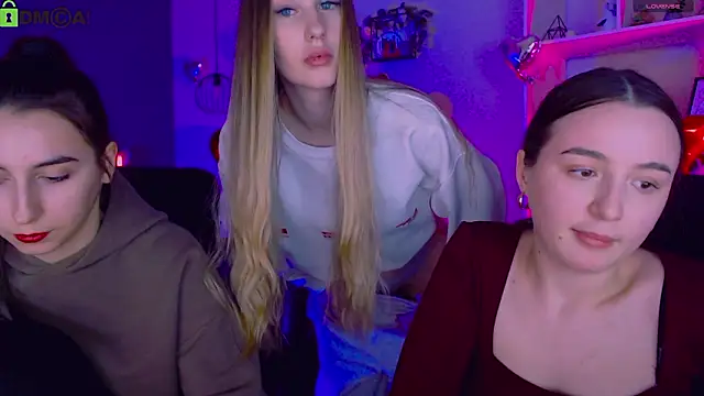 leslie_bird: онлайн-секс-чат