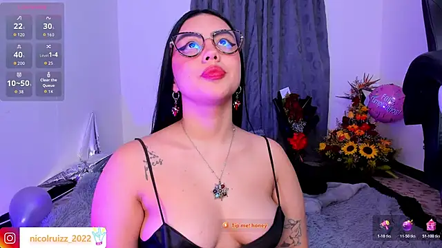 Chat XXX ao vivo de Nicolle_Ruizz