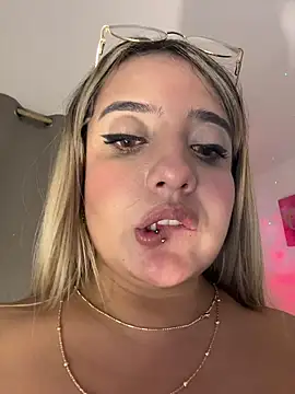 _Ninasanz – Naživo XXX chat