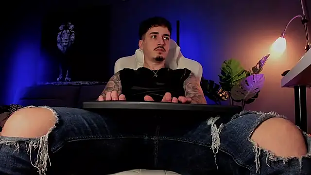 uptomatty: онлайн-секс-чат