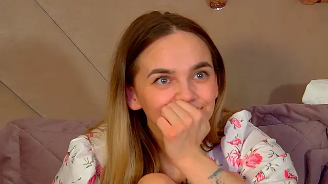 AnitaVenture Pertunjukan Webcam