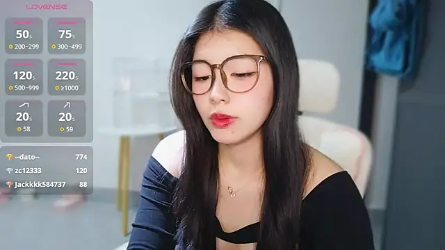 Chat XXX ao vivo de -XiaoYu-777