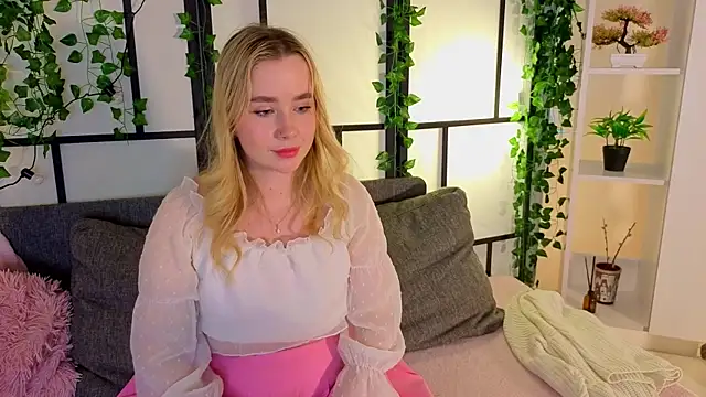 IvetteLabore: онлайн-секс-чат