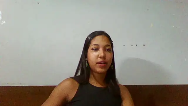 ShawntaOsornio Adlı Modelin Canlı XXX Sohbeti