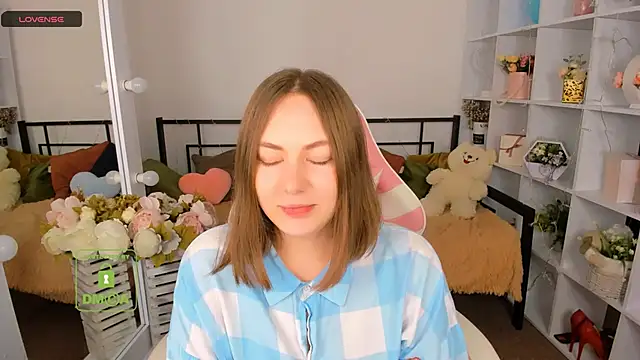 Chat +18 de Elma_Lily ao vivo