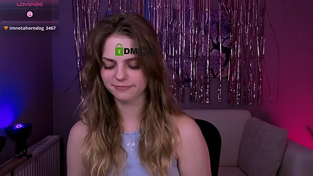 แชท XXX สดของ nekky_mouse