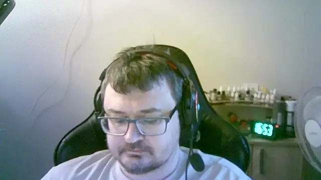 SirAbuser Live XXX Chat