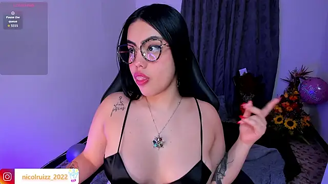 Nicolle_Ruizz live XXX chat