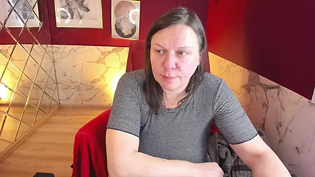 Chatroom XXX en direct de KellyPerfection