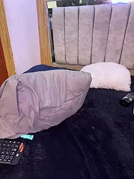 kendall_flower: онлайн-секс-чат