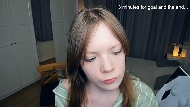 XXX chat uživo modela LavenderMitten