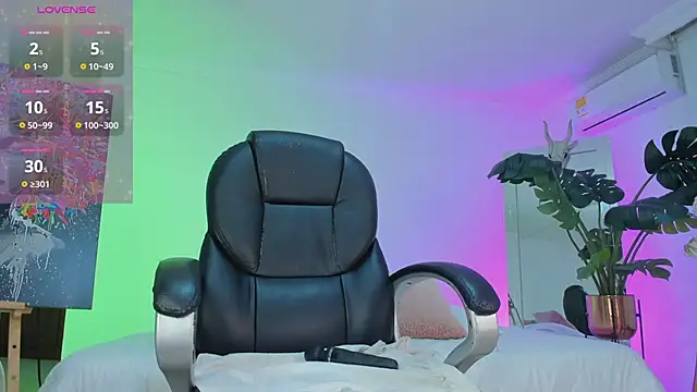 JANYLOVE__ Adlı Modelin Canlı XXX Sohbeti