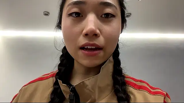 SweetMiaXO's Live XXX Chat