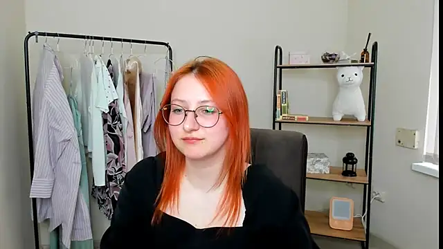 LauraaYoungのウェブカメラショー