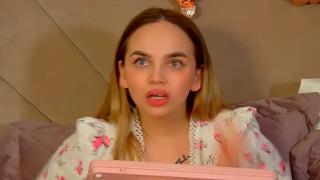 AnitaVenture Pertunjukan Webcam