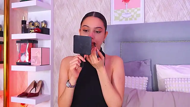 Sofy_Bradd 现场XXX聊 天