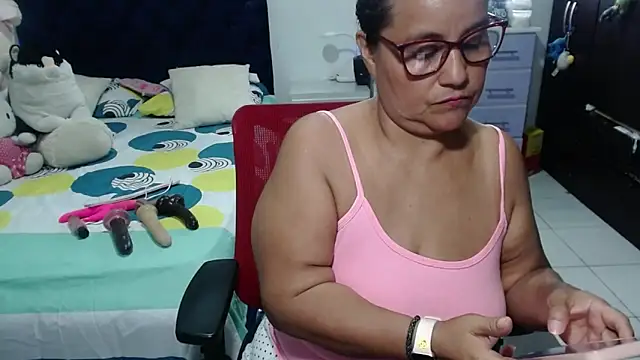 Chat XXX en directo de pervert_mommy_