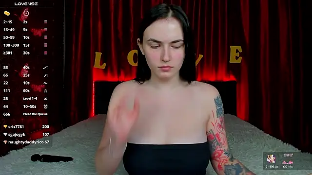 Witch_Lady Adlı Modelin Canlı XXX Sohbeti