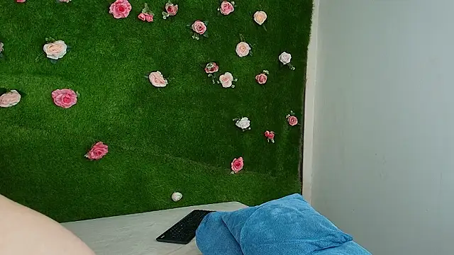 Chat XXX en directo de Huge_Titties_