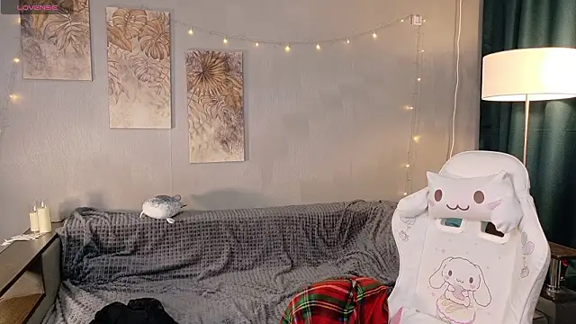 Chat +18 de KikiMoor ao vivo