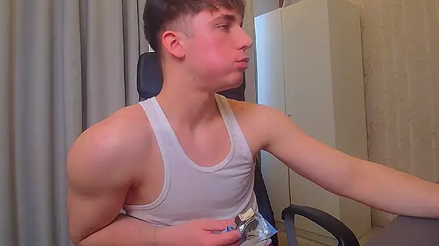 KellenWest Live XXX-chat