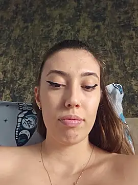 Czat XXX na żywo – Virgin_Pussy_SquirtX