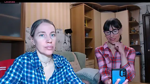 Javelinka 在線直播表演