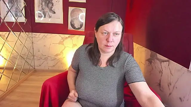 XXX chat uživo modela KellyPerfection