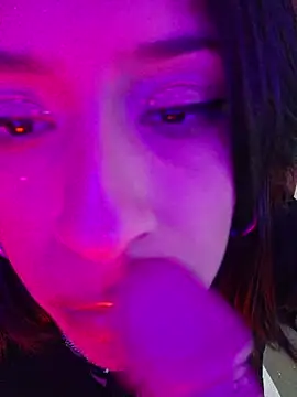 Roxanne_Han: онлайн-секс-чат