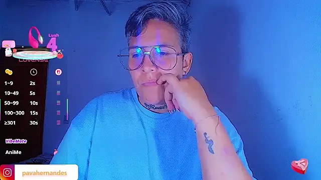 Yessi_rousse: онлайн-секс-чат