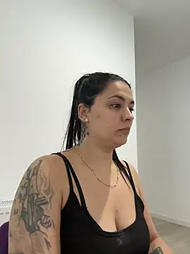 LuciaLoca's Live XXX Chat