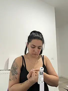 Онлайн чат XXX LuciaLoca