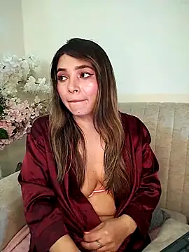 Онлайн чат XXX Kiaraa88