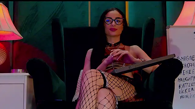 FeetVibe live XXX chat