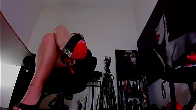 Czat XXX na żywo – MistressDemi