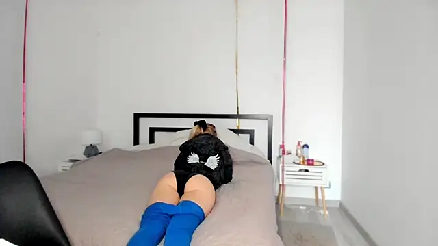 BillionCold Adlı Modelin Canlı XXX Sohbeti