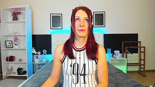 KiraNeeww: απευθείας συνομιλία ΧΧΧ