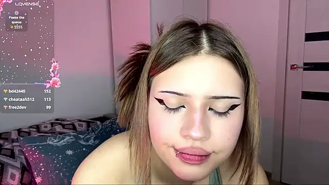 XXX chat uživo modela VerniceEngelking