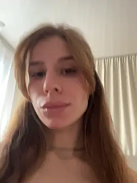 Chatroom XXX en direct de BossyBliss