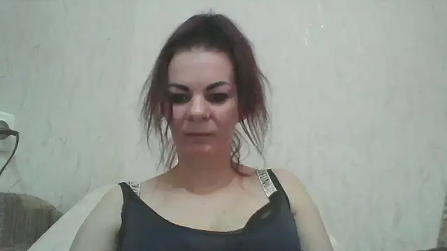 ElluaSmiilee Pertunjukan Webcam