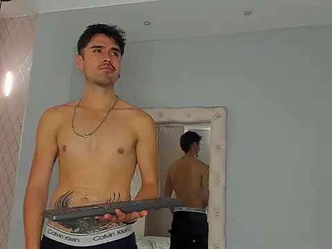 BrunoTurnerr's Live XXX Chat