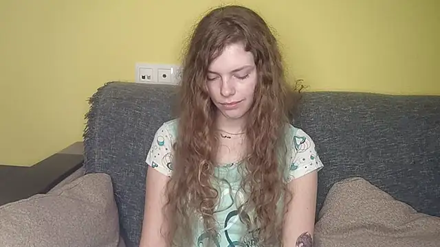 Czat XXX na żywo – RayaNenlia