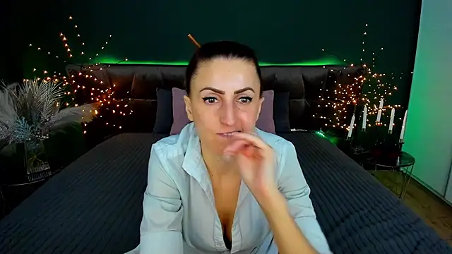 Rebecca_Diamond's Live XXX Chat