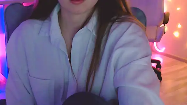 sofinovvak: διαδικτυακό σόου στην κάμερα