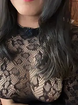 Chat +18 de mahia_queen ao vivo