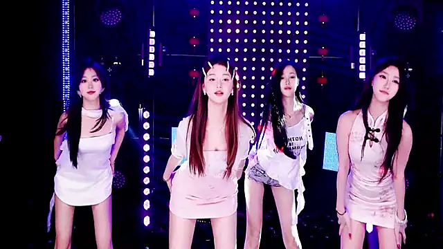 ZZ00033S – Naživo XXX chat