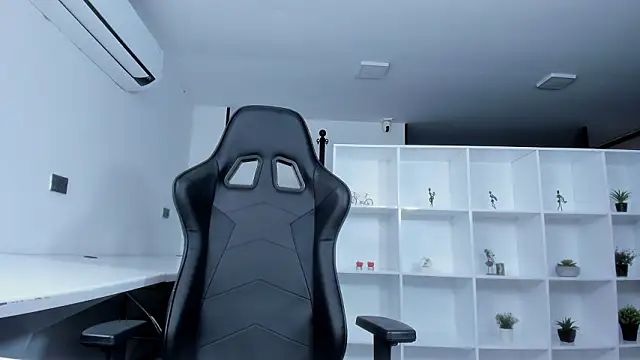 Chatroom XXX en direct de megan_bigboobs_