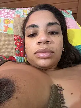 Morenacarioca3 Adlı Modelin Canlı XXX Sohbeti