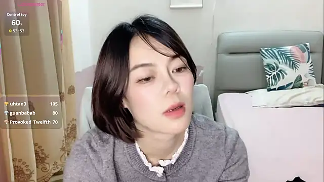 Linda-LLのライブXXXチャット